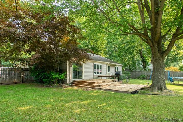 26085 Superior Road, Taylor, MI 48180