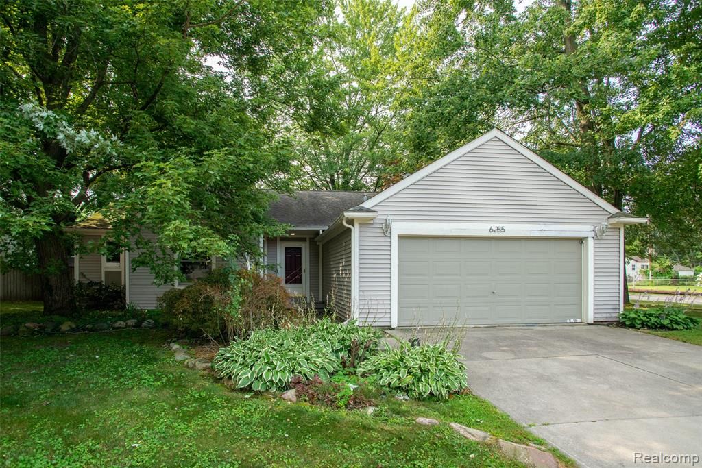26085 Superior Road, Taylor, MI 48180