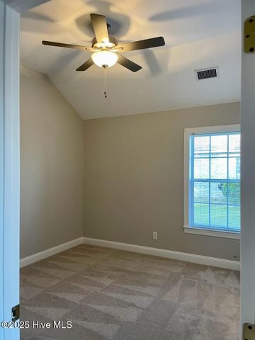 607 Castle Bay Drive, Hampstead, NC 28443