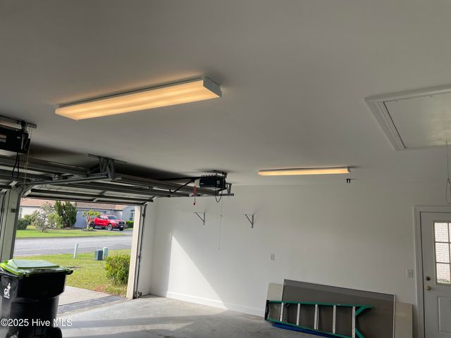 607 Castle Bay Drive, Hampstead, NC 28443