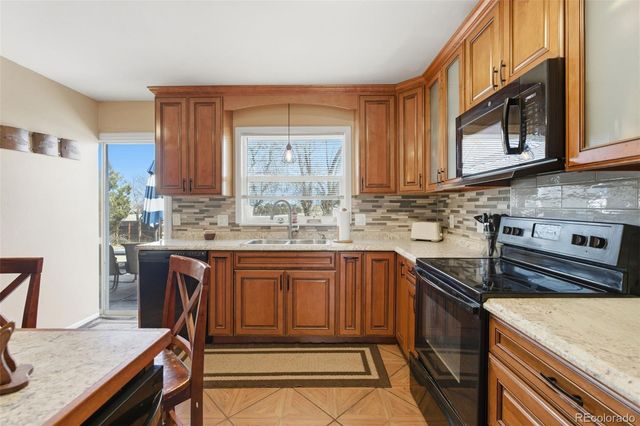 1112 S Bahama Street, Aurora, CO 80017