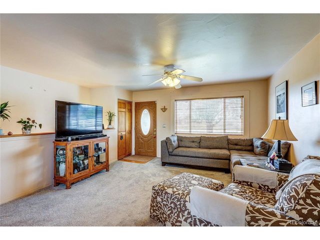 2385 Arabian Trl, Elizabeth, CO 80107