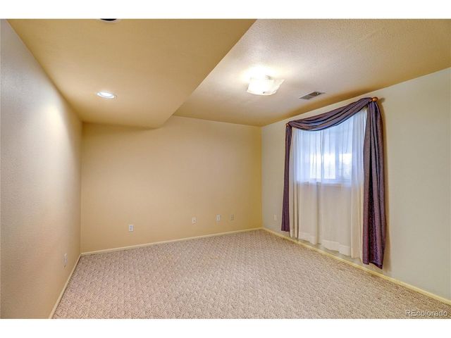 2385 Arabian Trl, Elizabeth, CO 80107