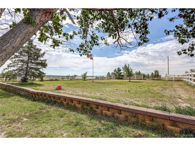 2385 Arabian Trl, Elizabeth, CO 80107