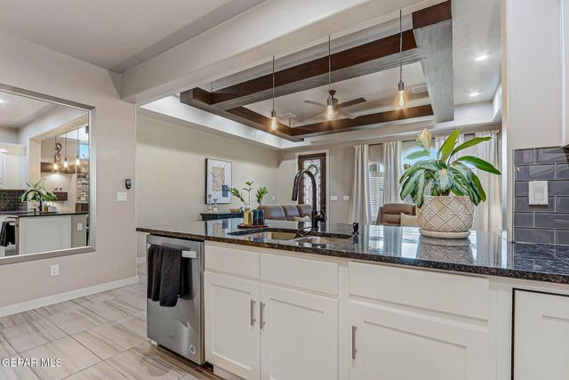 440 BURKETT Drive, Clint, TX 79836