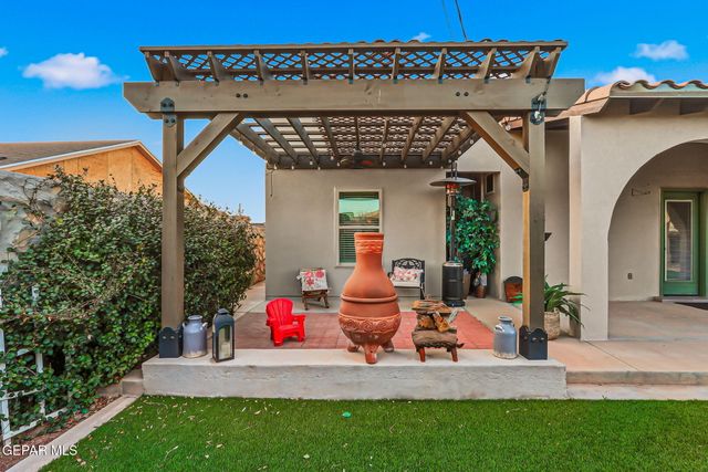 440 BURKETT Drive, Clint, TX 79836