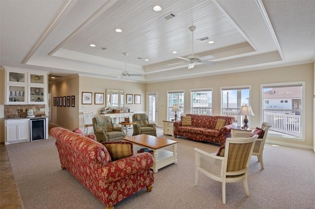 3125 James, Crystal Beach, TX 77650