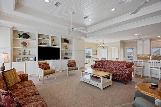 3125 James, Crystal Beach, TX 77650