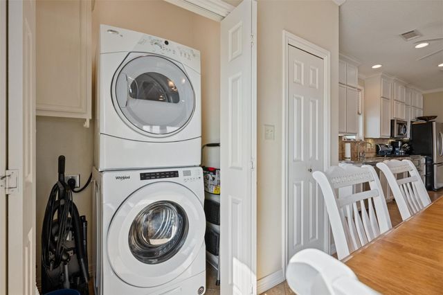 3125 James, Crystal Beach, TX 77650