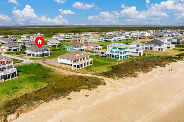 3125 James, Crystal Beach, TX 77650