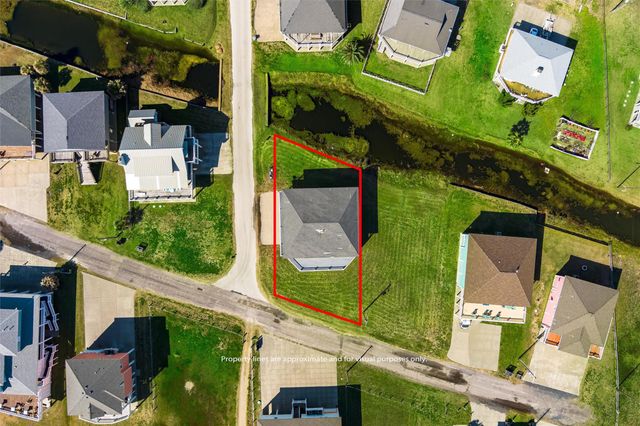 3125 James, Crystal Beach, TX 77650