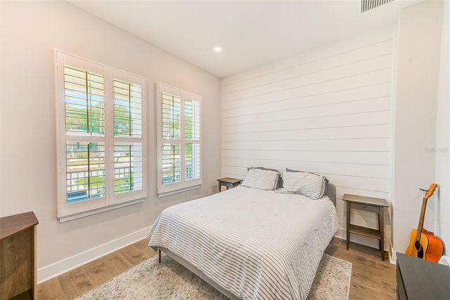 4710 W EL PRADO BOULEVARD, Tampa, FL 33629