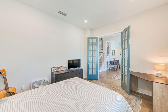 4710 W EL PRADO BOULEVARD, Tampa, FL 33629