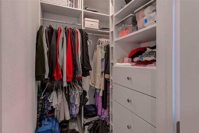 4710 W EL PRADO BOULEVARD, Tampa, FL 33629