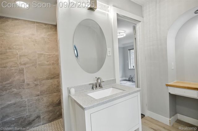 17204 Wildemere Street, Detroit, MI 48221