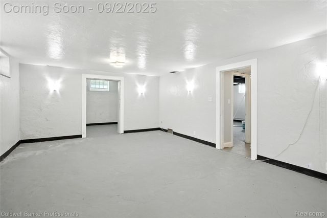 17204 Wildemere Street, Detroit, MI 48221