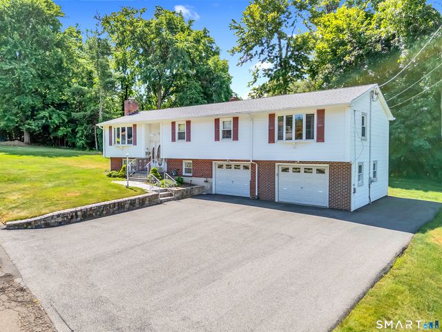 95 Cass Avenue, Wallingford, CT 06492