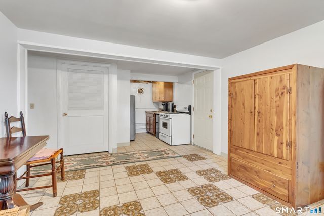 95 Cass Avenue, Wallingford, CT 06492