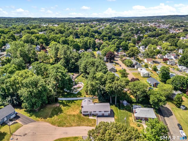 95 Cass Avenue, Wallingford, CT 06492