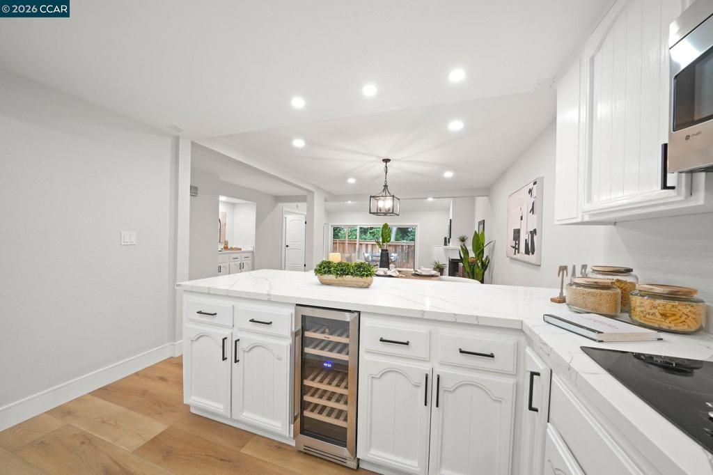 Image 16 of property listing at 2130 Shoshone Cir, Danville, CA 94526