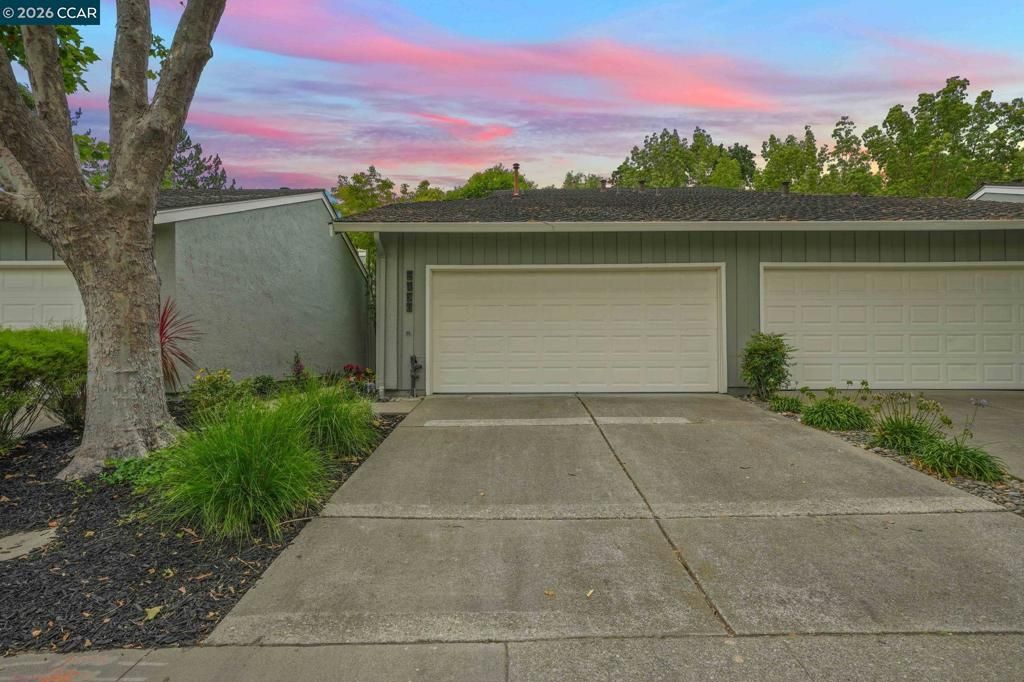 Image 2 of property listing at 2130 Shoshone Cir, Danville, CA 94526