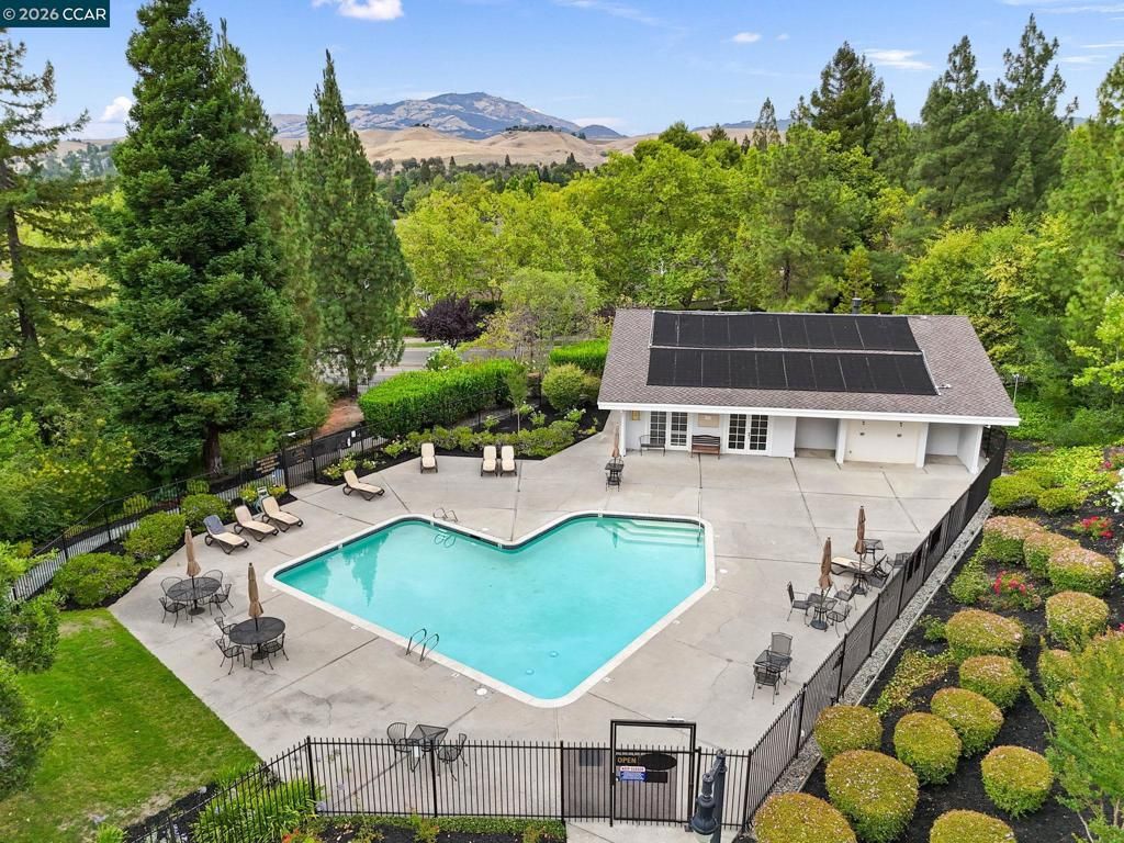 Image 53 of property listing at 2130 Shoshone Cir, Danville, CA 94526