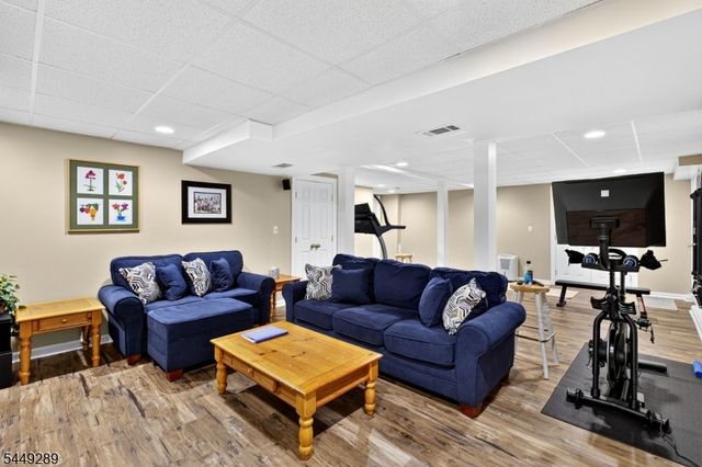 1 Stearns Ter, Denville Twp., NJ 07834