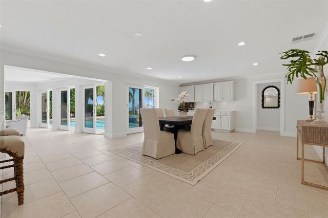 2080 HAWAII AVENUE NE, St Petersburg, FL 33703