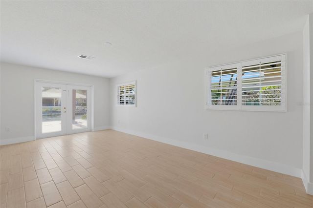 2080 HAWAII AVENUE NE, St Petersburg, FL 33703