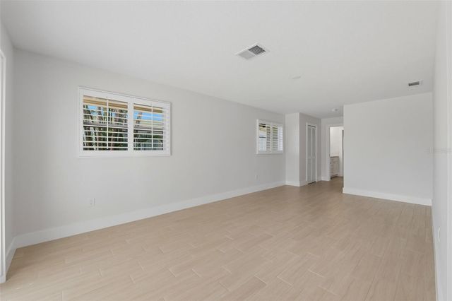 2080 HAWAII AVENUE NE, St Petersburg, FL 33703
