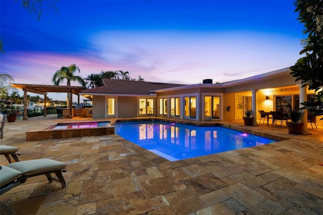 2080 HAWAII AVENUE NE, St Petersburg, FL 33703