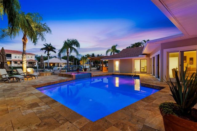 2080 HAWAII AVENUE NE, St Petersburg, FL 33703