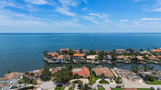 2080 HAWAII AVENUE NE, St Petersburg, FL 33703