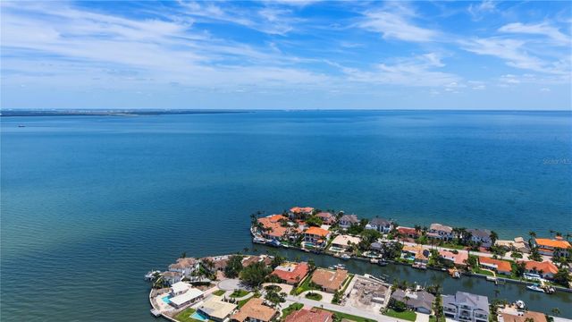 2080 HAWAII AVENUE NE, St Petersburg, FL 33703