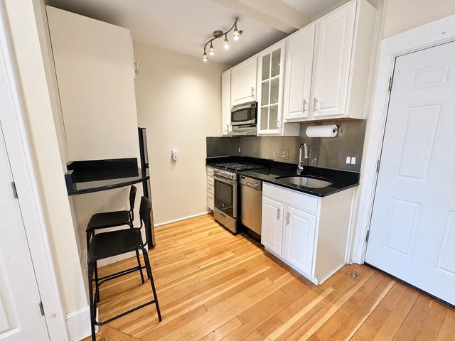 75 Burbank Street 203, Boston, MA 02115