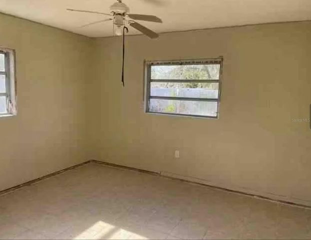 806 W SHELL POINT ROAD, Ruskin, FL 33570