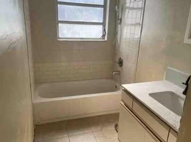 806 W SHELL POINT ROAD, Ruskin, FL 33570