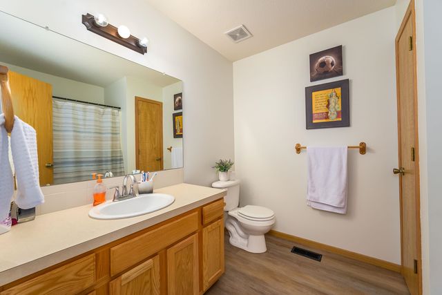 1721 N Hawthorn Ct, Andover, KS 67002