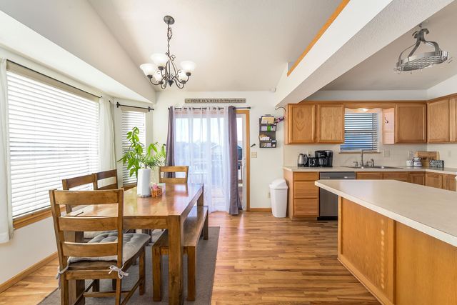 1721 N Hawthorn Ct, Andover, KS 67002