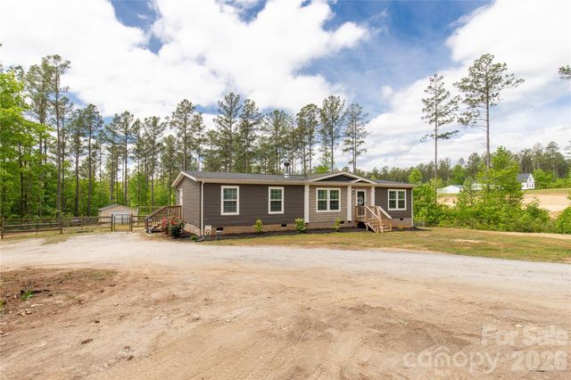 412 Mullinax Circle, Blacksburg, SC 29702