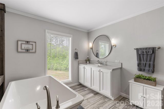 412 Mullinax Circle, Blacksburg, SC 29702