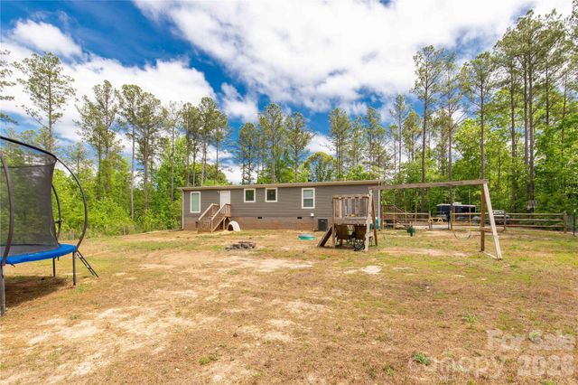 412 Mullinax Circle, Blacksburg, SC 29702