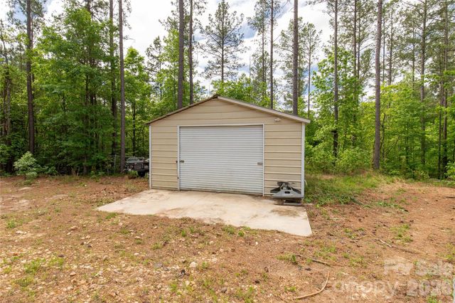 412 Mullinax Circle, Blacksburg, SC 29702