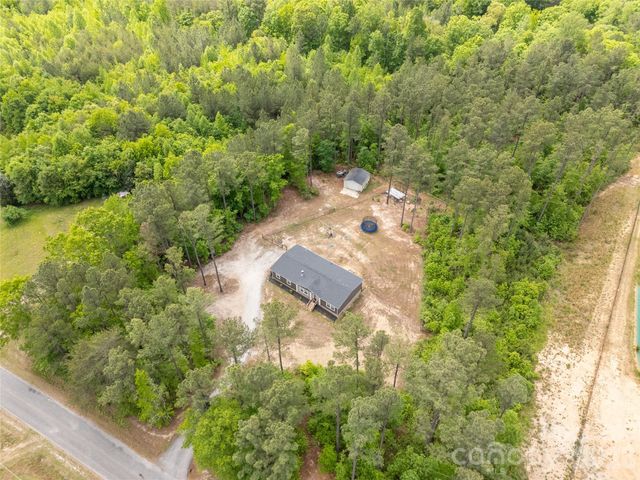 412 Mullinax Circle, Blacksburg, SC 29702