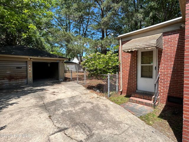 406 Rountree Street W, Wilson, NC 27893