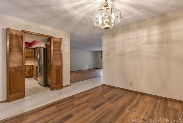 8484 S College Avenue 72, Tulsa, OK 74137