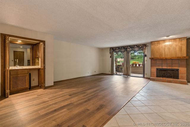 8484 S College Avenue 72, Tulsa, OK 74137