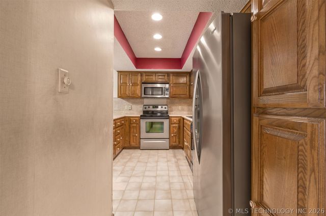 8484 S College Avenue 72, Tulsa, OK 74137