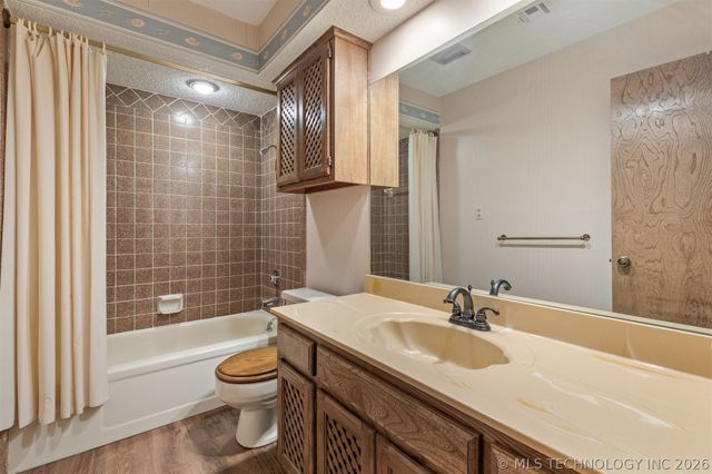 8484 S College Avenue 72, Tulsa, OK 74137