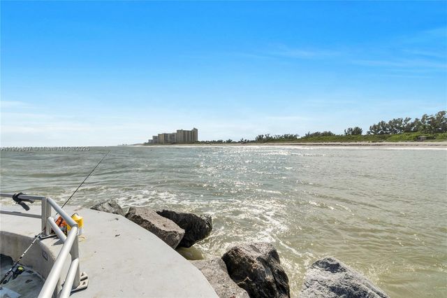 300 Ocean Trail Way 108, Jupiter, FL 33477